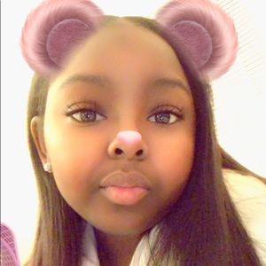 Meet your Posher, Janelle